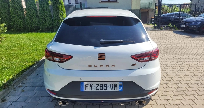 Seat Leon cena 49900 przebieg: 149000, rok produkcji 2015 z Trzebiatów małe 301